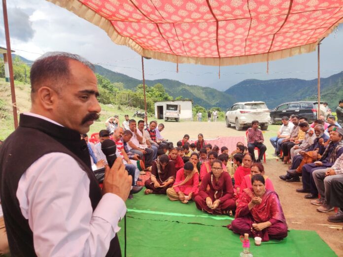 ग्रामीण विकास एवं पंचायतीराज मंत्री अनिरुद्ध सिंह