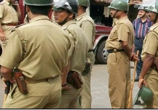 मणिपुर के पहाड़ी इलाकों में तनाव