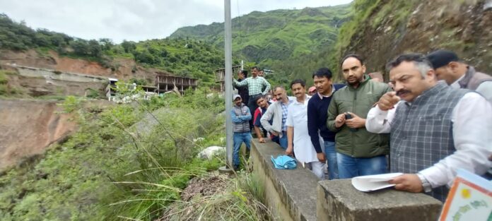 शिक्षा मंत्री रोहित ठाकुर ने आज ठियोग विधानसभा क्षेत्र के अंतर्गत