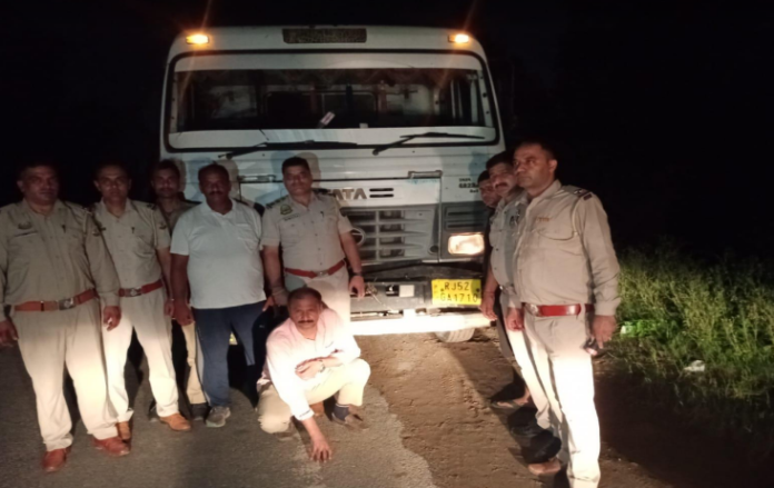 पूर्व सहायक उप-निरीक्षक के पास पकड़ी 1005 कार्टन अवैध शराब, आरोपी गिरफ्तार 