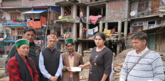 उपायुक्त किन्नौर तोरुल रवीश ने आज जिला किन्नौर के सांगला घाटी में