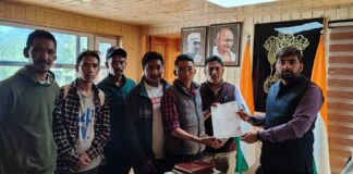 स्पीति में मटर और सेब सीजन शुरू होने के चलते यहां आने वाले आढ़तियों का अब पुलिस थाने में पंजीकरण अनिवार्य कर दिया है।