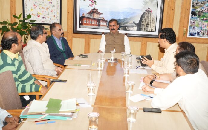 प्रदेश में बनने वाली सभी सड़कों में ड्रेनेज और क्रॉस ड्रेनेज बनाना अनिवार्य