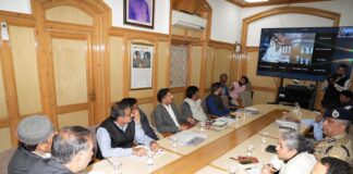 बारिश से उत्पन्न स्थिति का जायजा लेने के लिए शिमला में बुलाई गई एक आपात बैठक