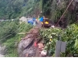 पहाड़ में हादसा, एक दर्जन से अधिक लापता