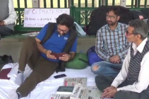 पूर्व उप महापौर टिकेंद्र पंवर बैठे रिज मैदान पर 24 घंटे की भूख हड़ताल पर, जानिए क्यों? 