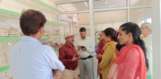 जाईका परियोजना के तहत चतरोखडी में खुला प्राकृतिक खेती के उत्पादों का विक्रय केन्द्र