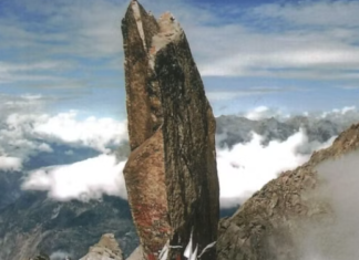 किन्नौर कैलाश यात्रा पर गए दिल्ली के श्रद्धालु की मौत, एनडीआरएफ, पुलिस और होमगार्ड जवानों का दल मौके के लिए रवाना बिना मंजूरी किन्नौर कैलाश यात्रा पर गए श्रद्धालु की मौत