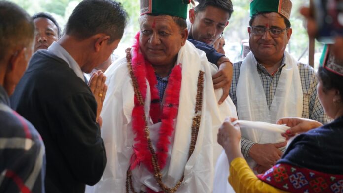 राजस्व मंत्री जगत सिंह नेगी ने किन्नौर जिला के वांगतू में हिम फ्रैश प्रोडयूस प्राईवेट लिमेटिड सेब खरीद केंद्र का लोकार्पण किया राजस्व मंत्री जगत सिंह नेगी ने किन्नौर जिला के वांगतू में हिम फ्रैश प्रोडयूस प्राईवेट लिमेटिड सेब खरीद केंद्र का लोकार्पण किया