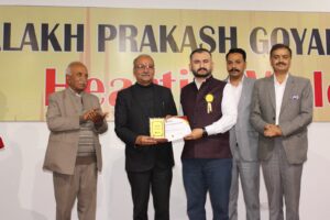 एल्युमिनाई मीट में एपीजी विश्वविद्यालय के पूर्व छात्रों ने साझा की अपनी सफलता की कहानियां*