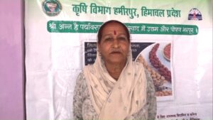 पिछले सीजन में कोदरे और मक्की का आटा बेचकर प्राप्त की अच्छी आय