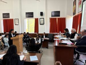 शूलिनी विश्वविद्यालय में इंट्रा मूट कोर्ट प्रतियोगिता आयोजित