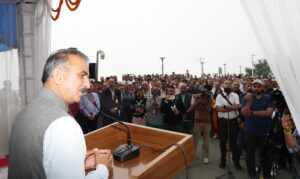 Chief Minister flagged off 20 e-taxis under RGSSY