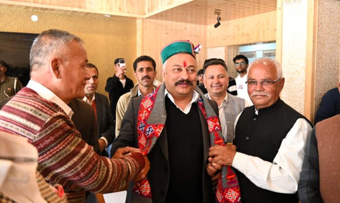 11fcfff7-aa0b-4047-b0c1-00862dbc7915