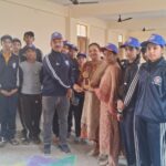 लदरौर एनएसएस शिविर: स्वयंसेवकों ने संतोषी माता मंदिर में किया श्रमदान