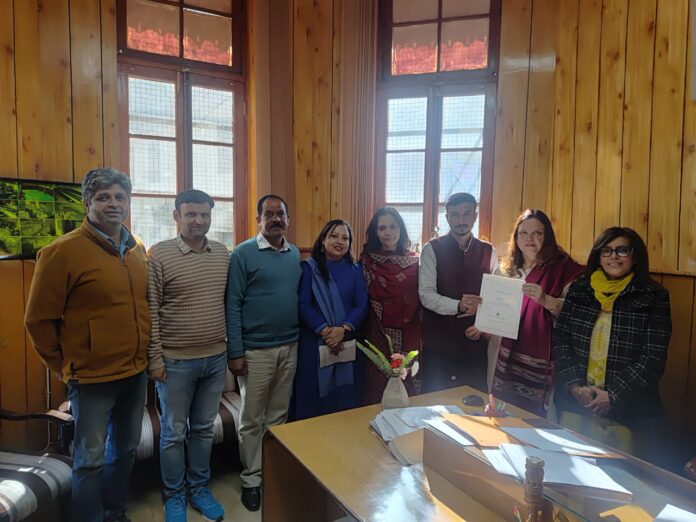 eb2fccf4-6647-417a-b756-12412d447725