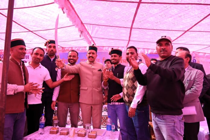 fb7f2ba7-f823-4355-874b-4143933b2fcf