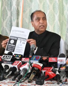 सरकार के विभाग चला रहे हैं पॉलिटिकल पार्टीज़ के ख़िलाफ़ एजेंडा। 