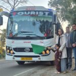 जयपुर के टूर पर निकले बाल आश्रम के बच्चे, डीसी गंधर्वा राठौड़ ने किया रवाना