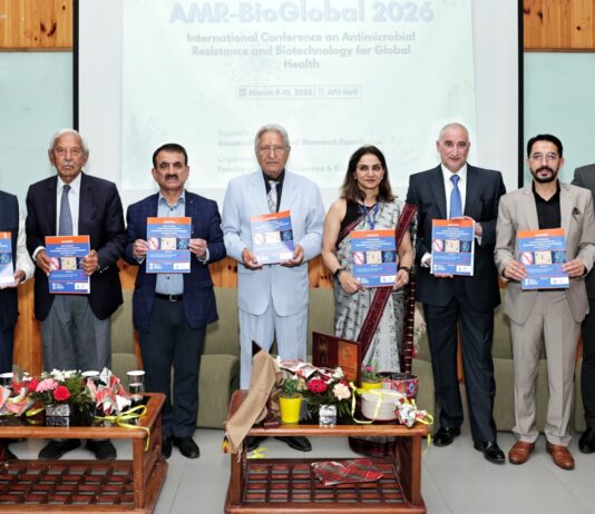 शूलिनी विश्वविद्यालय में एएमआर-बायोग्लोबल 2026 पर अंतर्राष्ट्रीय सम्मेलन का शुभारंभ करेंगे