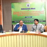 विलुप्त हो रहे औषधीय पौधों के संरक्षण पर नौणी विश्वविद्यालय में मंथन, प्रगतिशील किसानों को किया सम्मानित