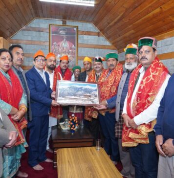 उपमुख्यमंत्री ने श्री भीमाकाली मां के दर्शन के बाद सशस्त्र सीमा बल प्रशिक्षण केंद्र का भी किया