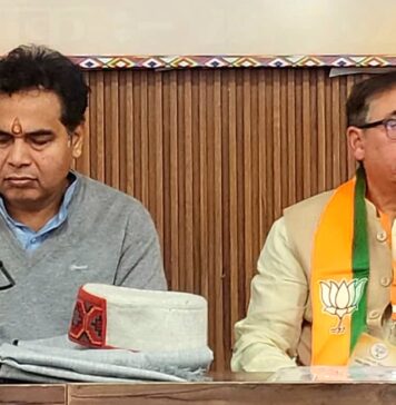 संविधान के मार्ग पर चलते हुए देश को एक सूत्र में पिरोने का कार्य कर रही है भाजपा – विपिन परमार