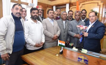 विधानसभा अध्यक्ष से मिला वन निगम लेबर सप्लाई मेट यूनियन का प्रतिनिधिमण्डल