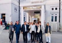 मुख्यमंत्री के जवाब से असंतुष्ट विपक्ष का वॉक आउट