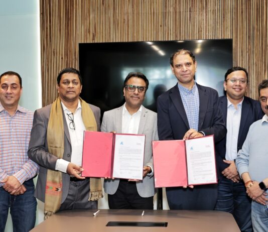 शूलिनी विश्वविद्यालय और इनफिनिट कंप्यूटर सॉल्यूशंस के बीच छात्रों की रोजगार क्षमता बढ़ाने के लिए समझौता ज्ञापन पर हस्ताक्षर