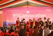 9वां दीक्षांत समारोह में 1,100 से अधिक छात्रों को डिग्रियां प्रदान की गईं।