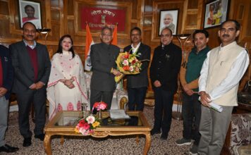 CAS बहाली सहित उच्च शिक्षा की समस्याओं को लेकर JAC प्रतिनिधिमंडल की राज्यपाल से मुलाकात ।