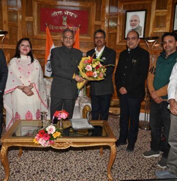 CAS बहाली सहित उच्च शिक्षा की समस्याओं को लेकर JAC प्रतिनिधिमंडल की राज्यपाल से मुलाकात ।