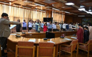 एंटी टेररिज्म डे पर उपायुक्त शिमला ने दिलाई आतंकवाद विरोधी शपथ